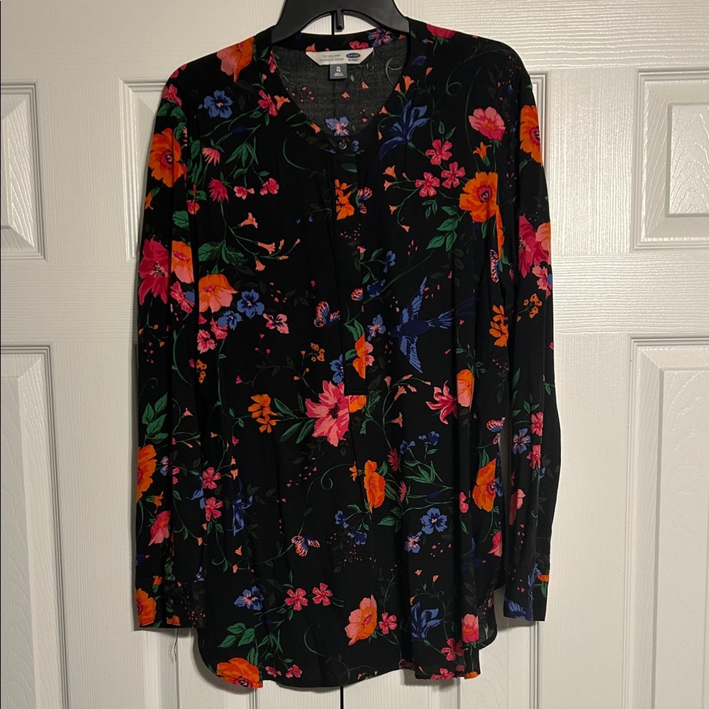 Old Navy Black Floral Print Tunic